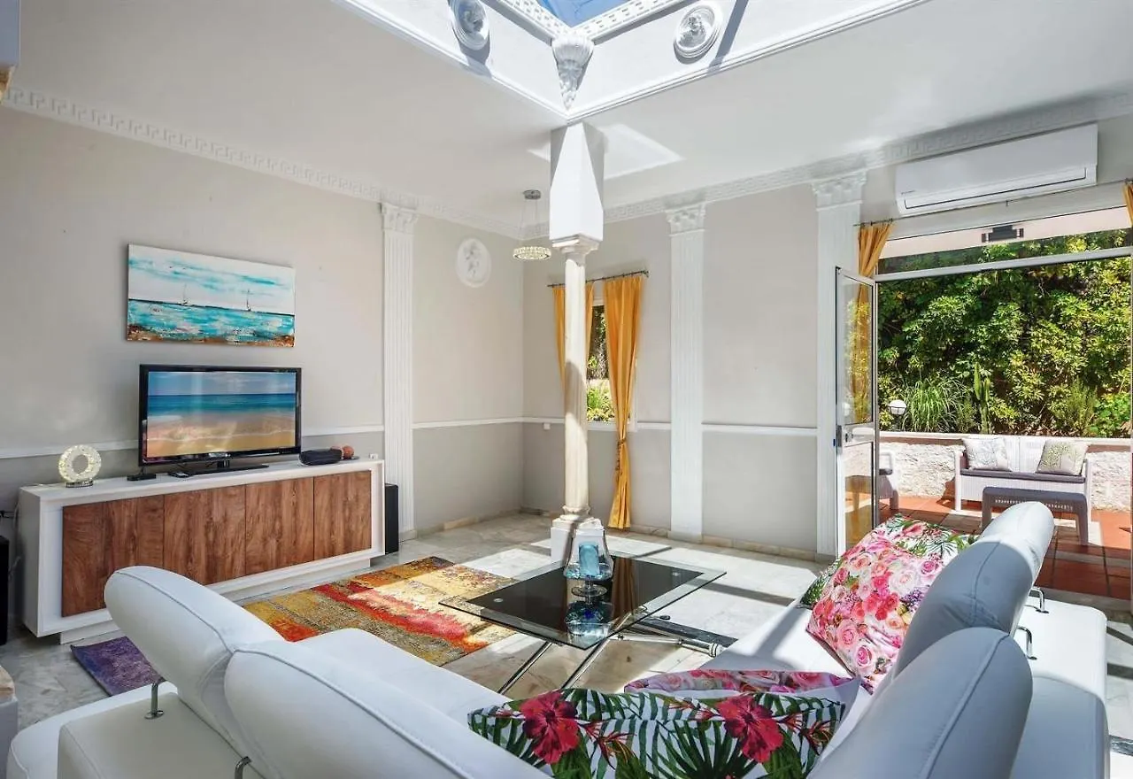 Villa Domus Vesta Marbella